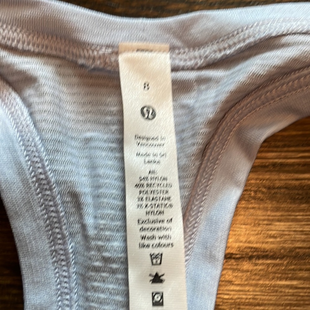 Lululemon Swiftly Tech Racerback 2.0, Size 8 - Picture 2 of 4